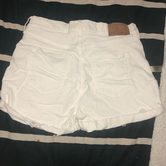 Eddie Bauer Slightly Curvy-High Rise Shorts - Picture 2 of 5